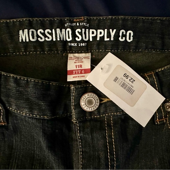 Mossimo Jeans NWT 11 Regular Juniors / 6 Women’s. Boot cut. - Picture 3 of 3